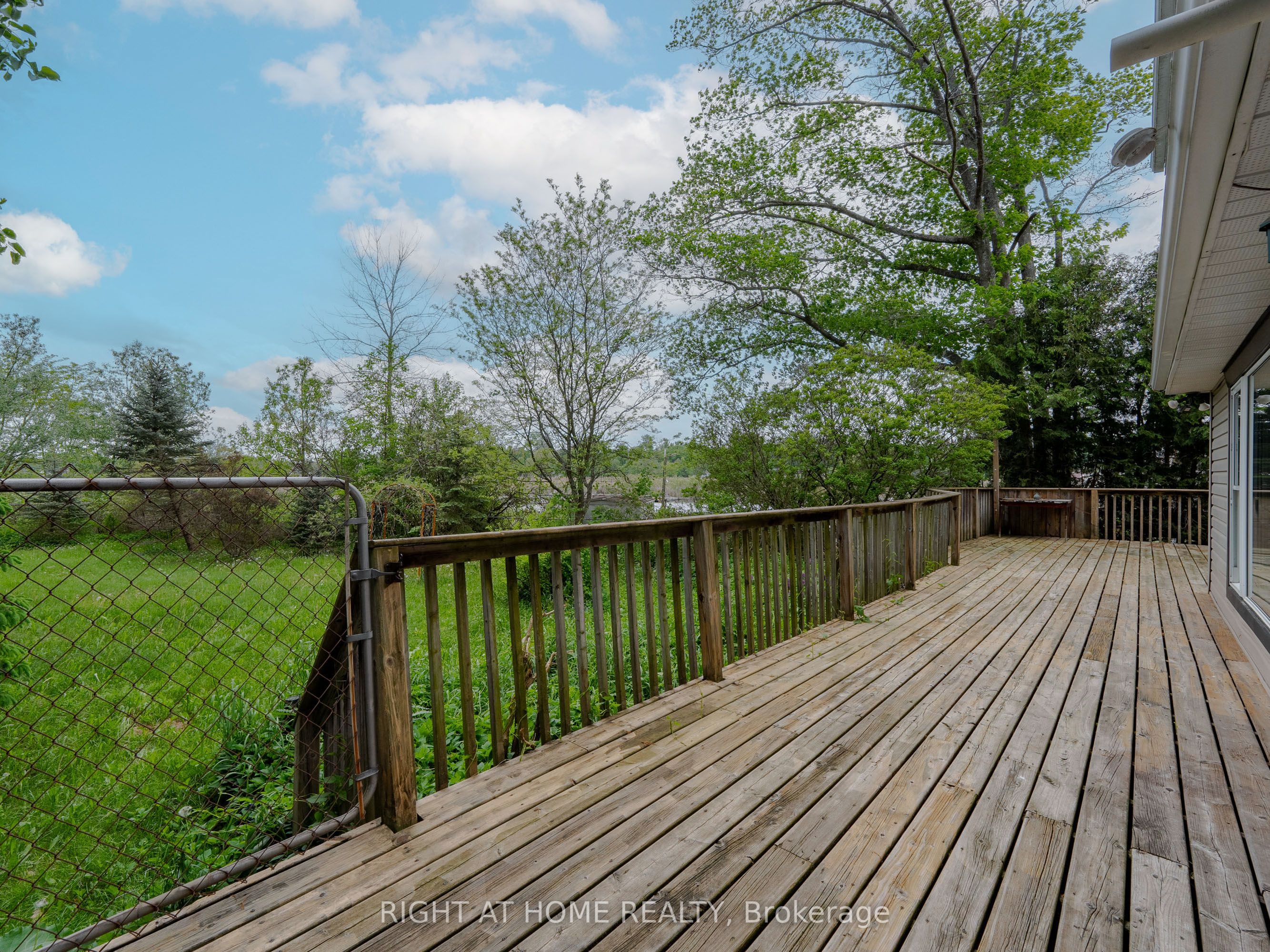 37 Morgans Road, East Gwillimbury, ON L9N 0E7