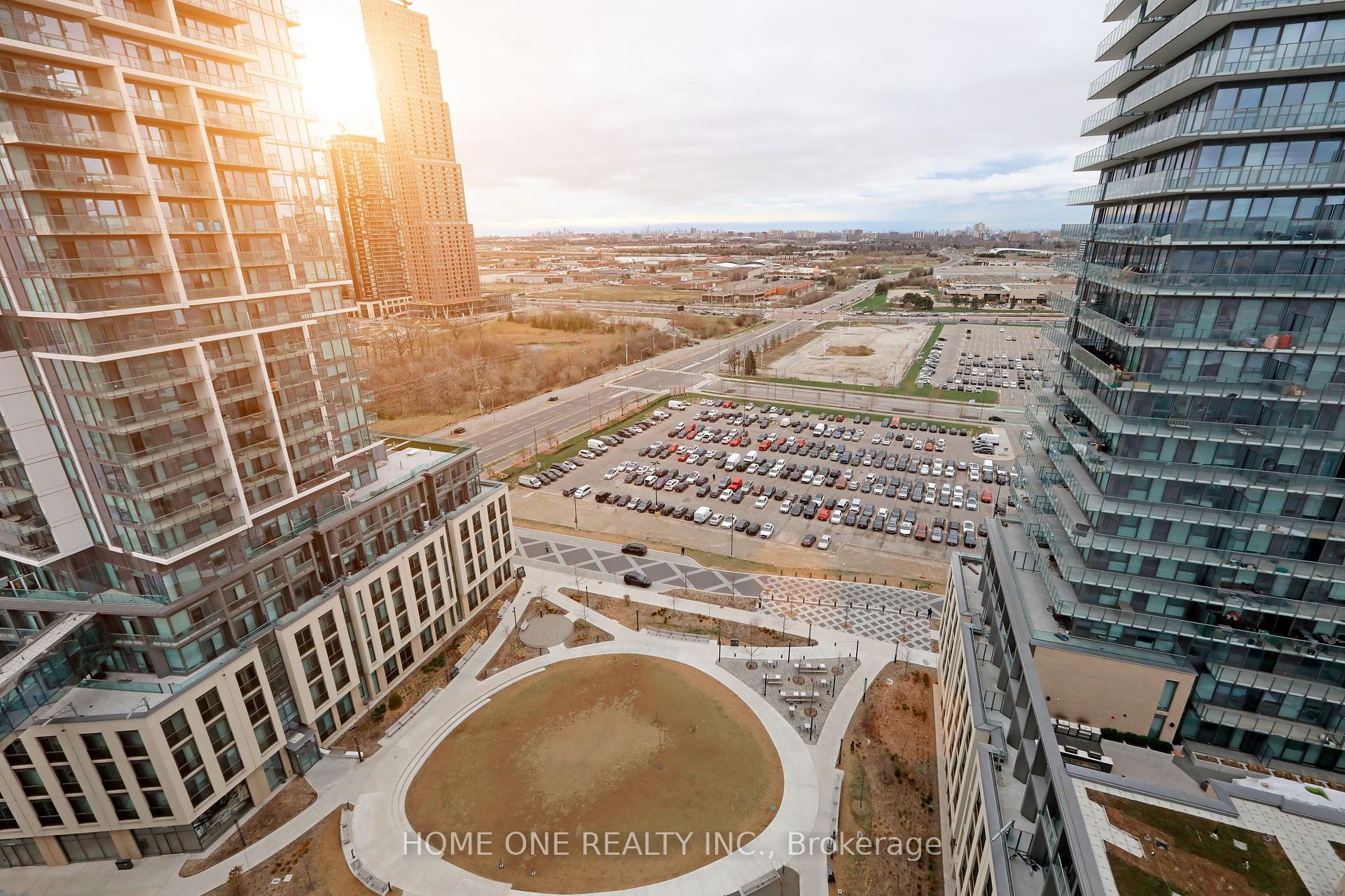 2 Bedrooms Condo at 1000 Portage,  Vaughan For sale