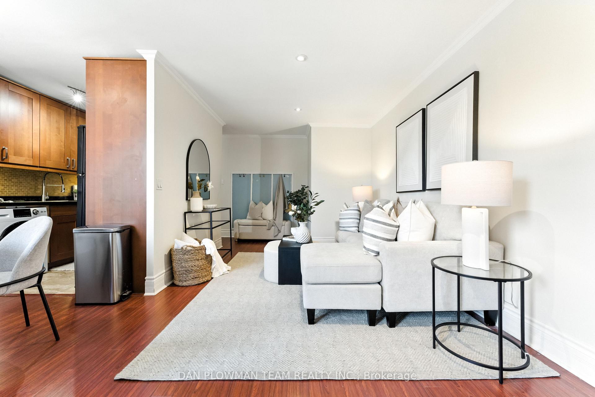 1 Bedroom Co-op at 2550 Bathurst, Toronto For sale