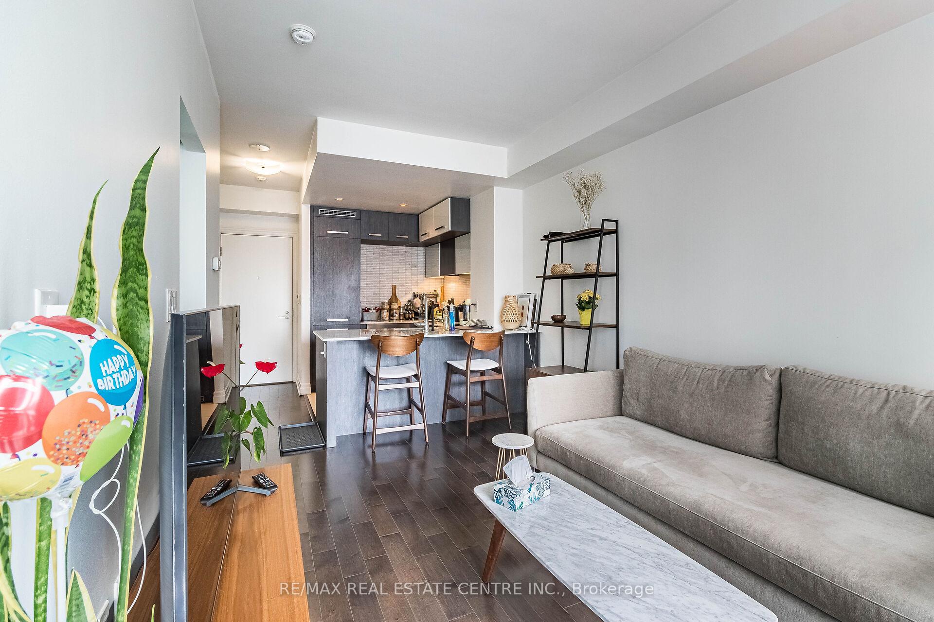 1 Bedroom Condo at 8 The Esplanade, Toronto For sale