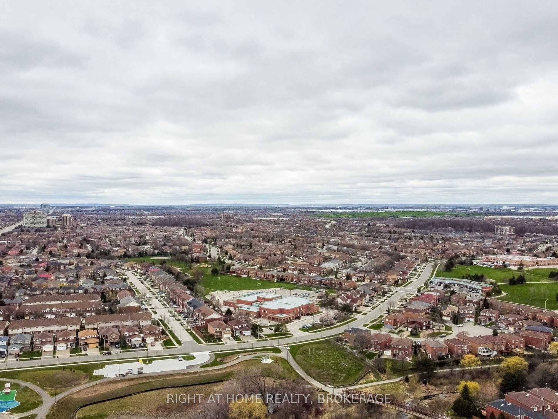 75 Eglinton Ave W Avenue, #1705