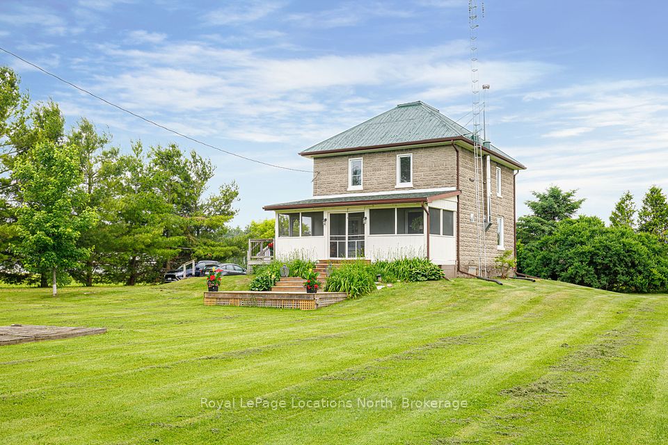 5576 Concession 6