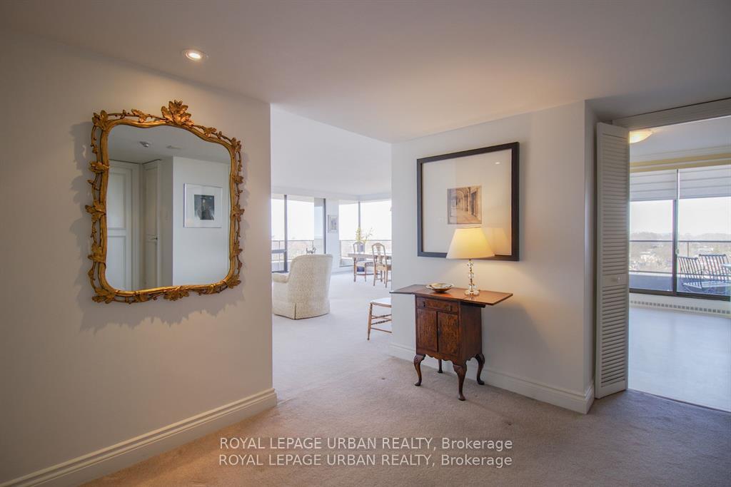 3 Bedrooms Co-op at 20 Avoca, Toronto For sale