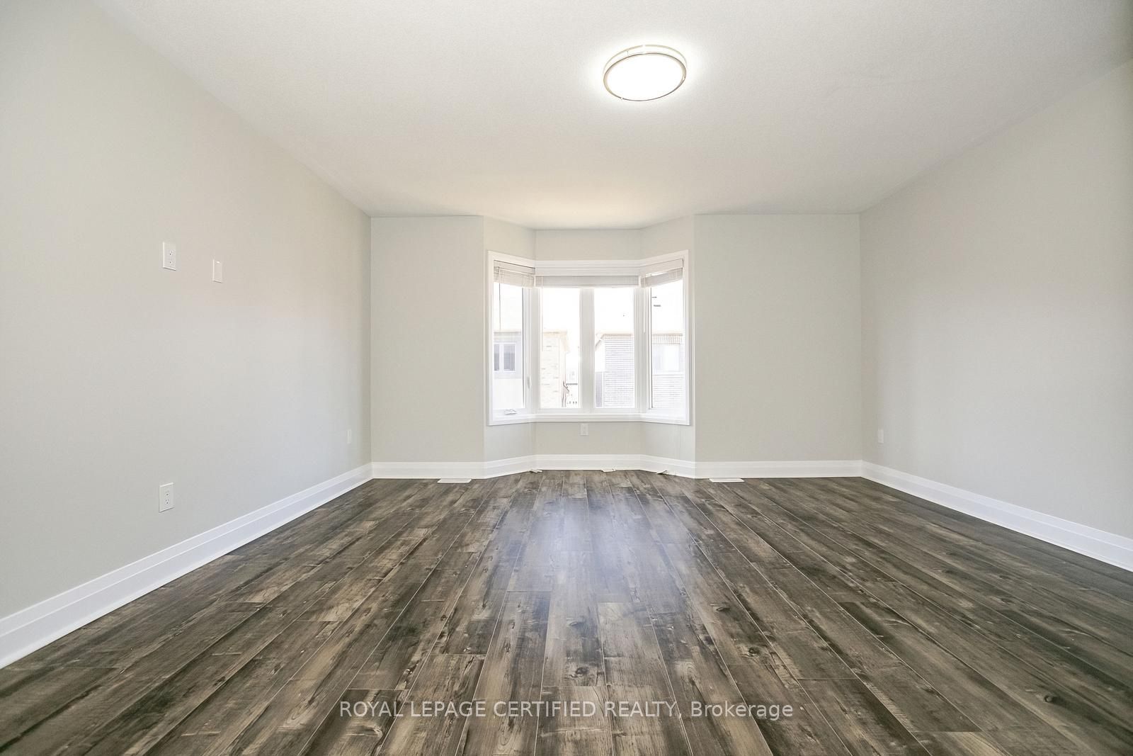 32 Dalbeattie Drive