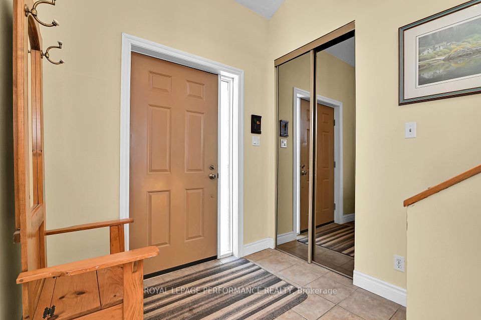 996 Laporte Street, BeaconHillNorthSouthandArea, ON K1J 7B4