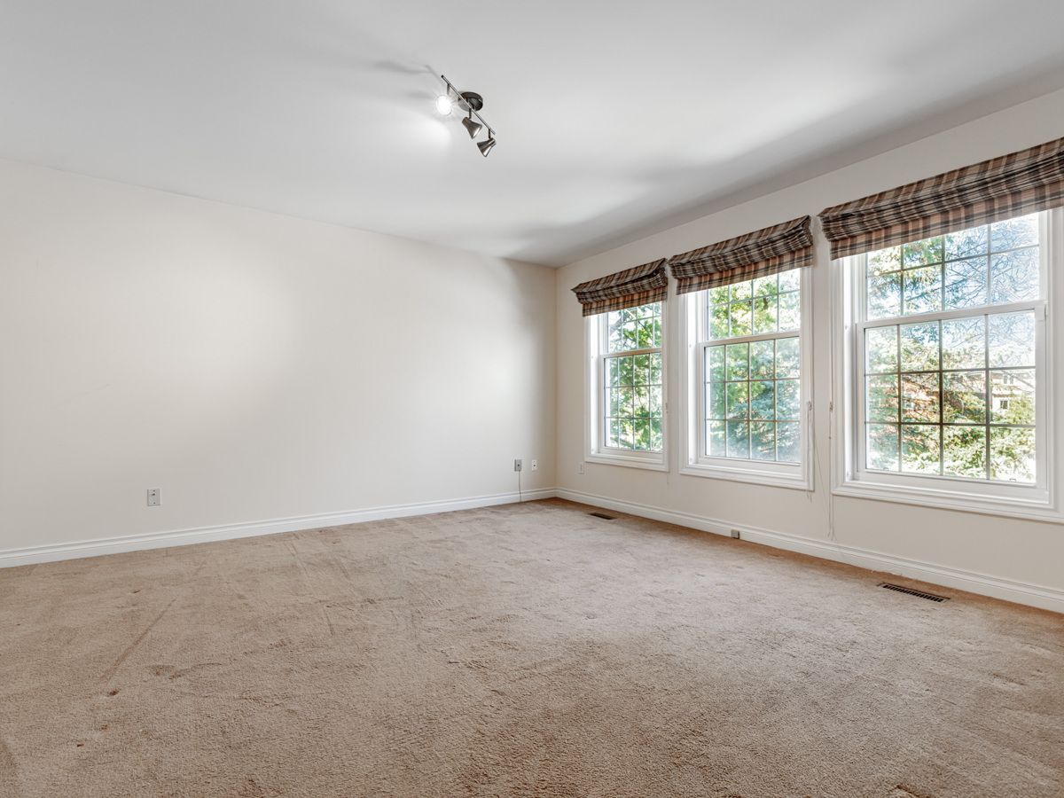 23 Danbury Court