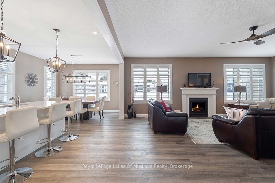 55 Dyer Crescent, Bracebridge, ON P1L 0A9