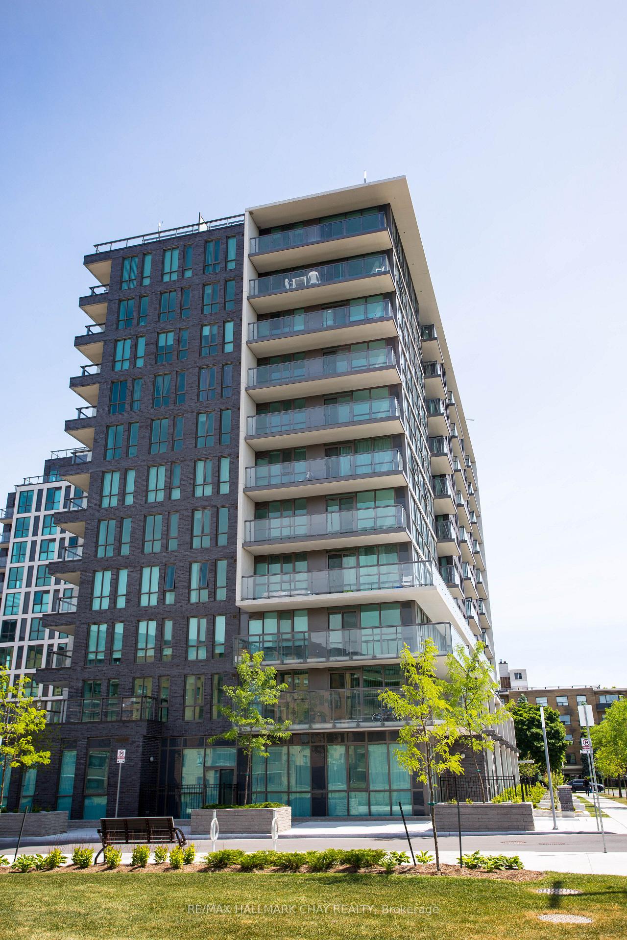 2 Bedrooms Condo at 80 Esther Lorrie, Toronto For sale