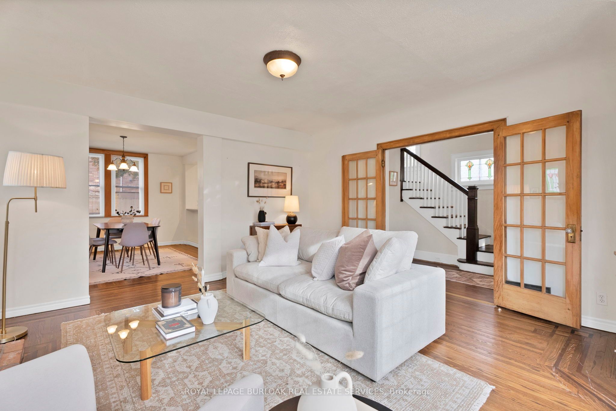 295 Plains Road W