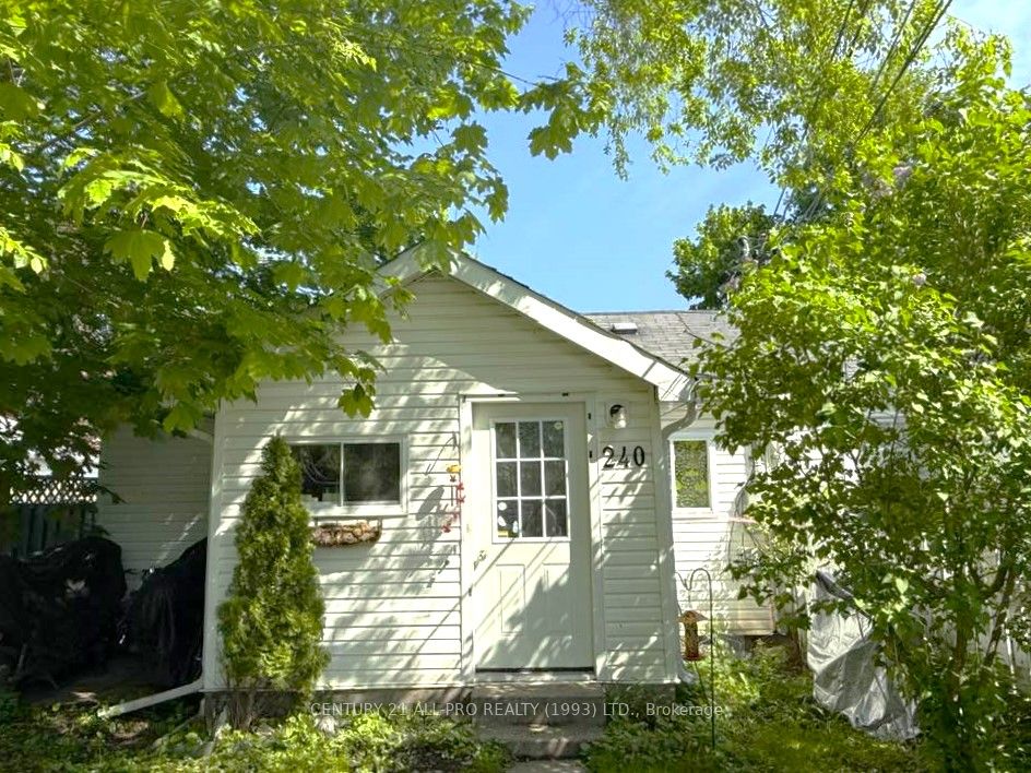 240 University Avenue