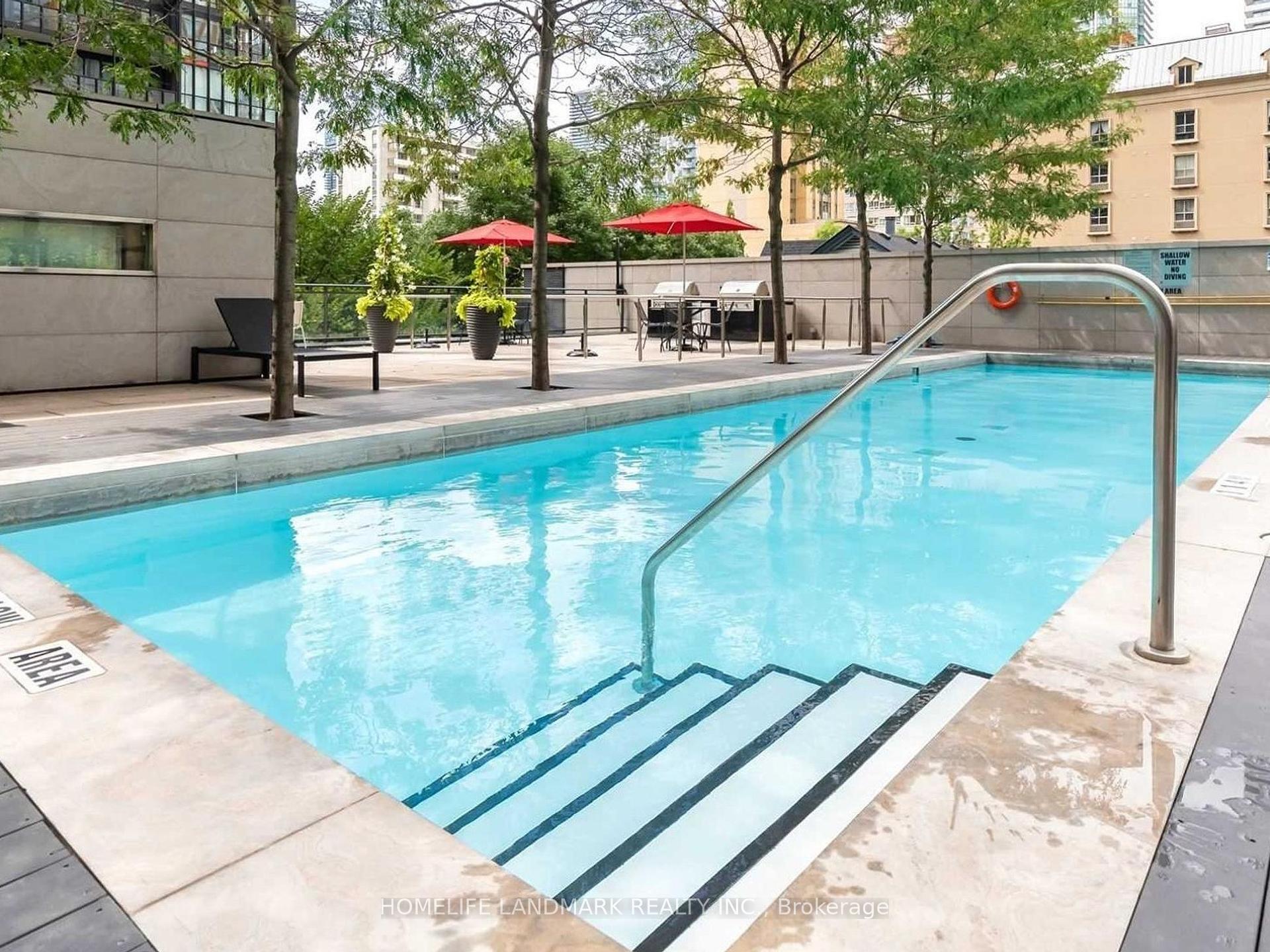 3 Bedrooms Condo at 110 Charles, Toronto For sale