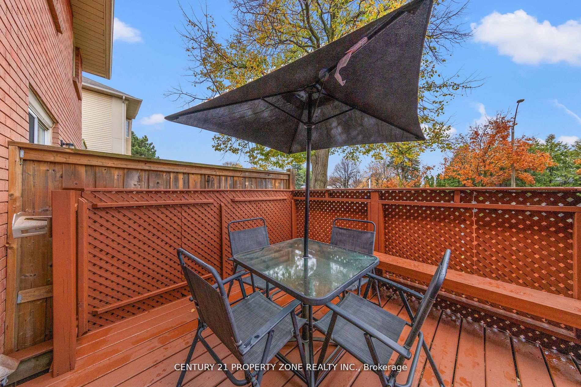 4 Bedrooms Condo at 280 Limeridge, Hamilton For sale