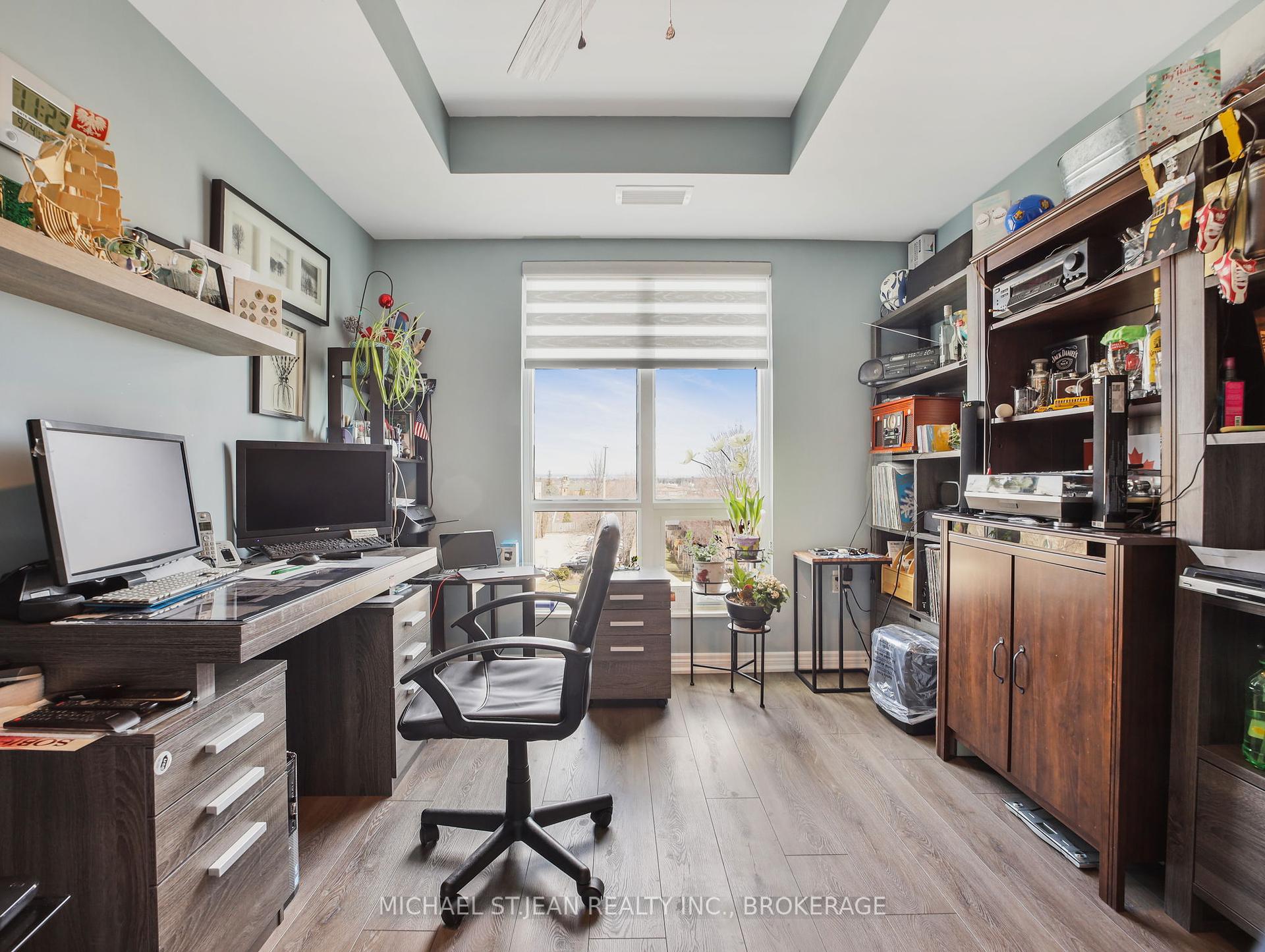 2 Bedrooms Condo at 2750 King,  Hamilton For sale