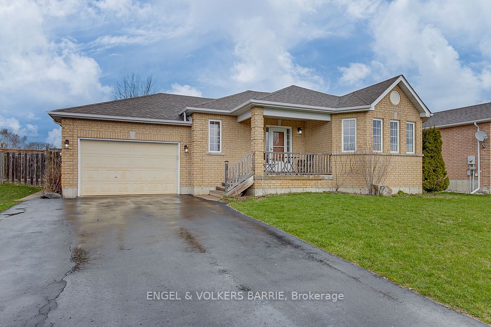 6 Whitfield Crescent ; MLS ID: S12134422