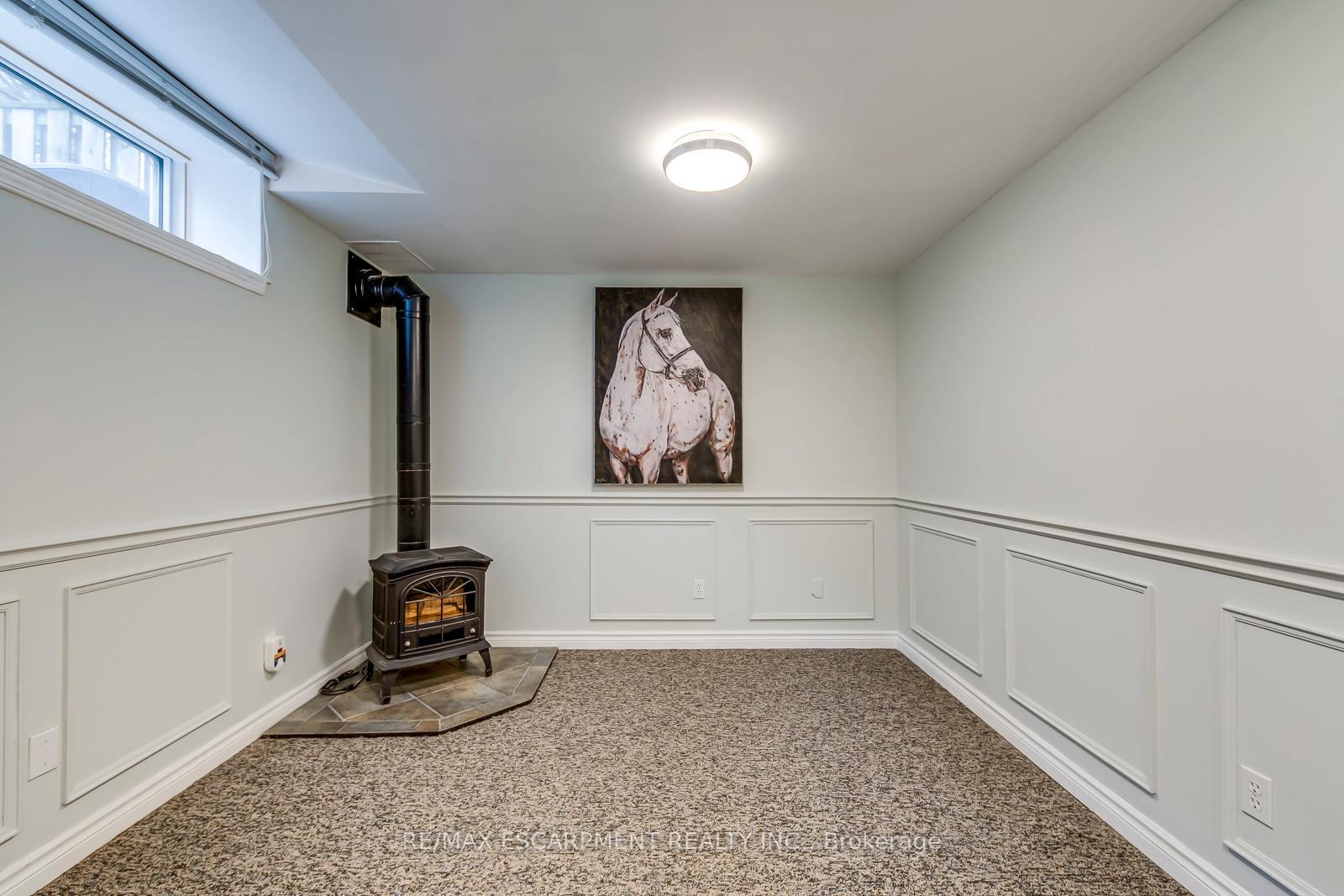 3 Bedrooms Condo at 2880 Headon Forest,  Burlington For sale