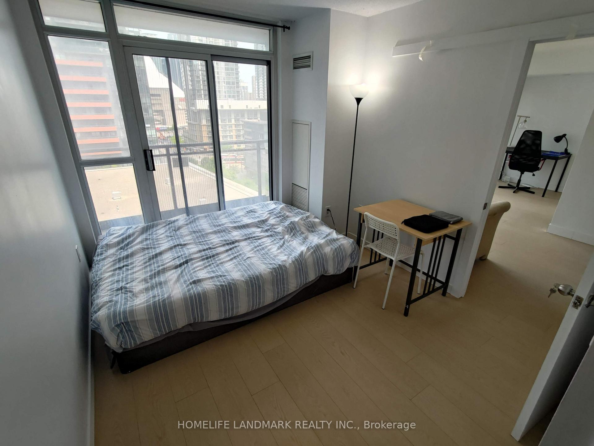 2 Bedrooms Condo at 8 Telegram, Toronto For sale