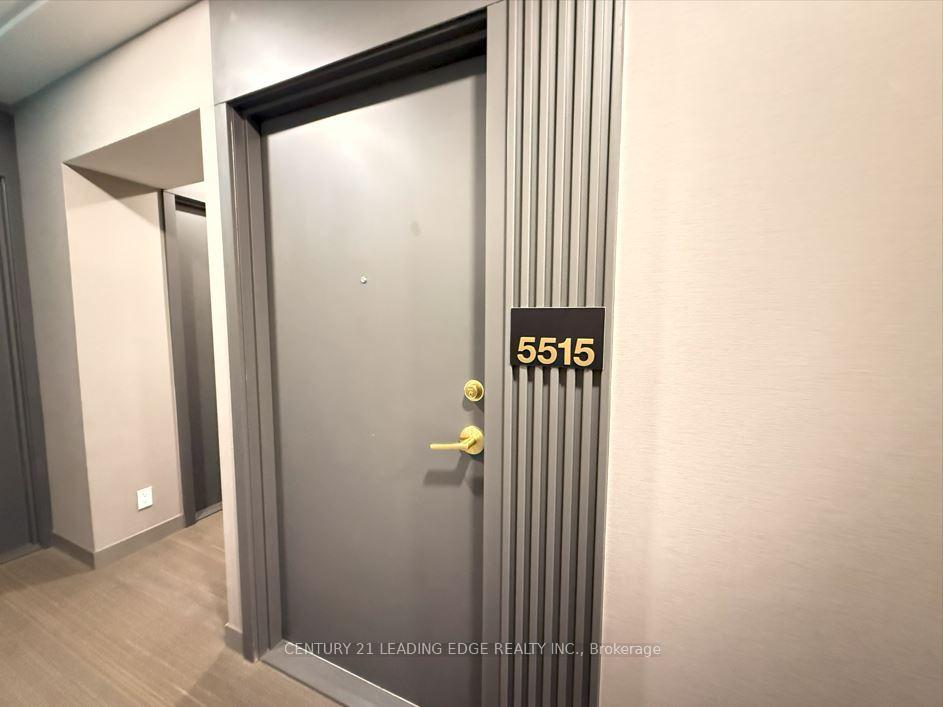 2 Bedrooms Condo at 950 Portage, Vaughan For sale