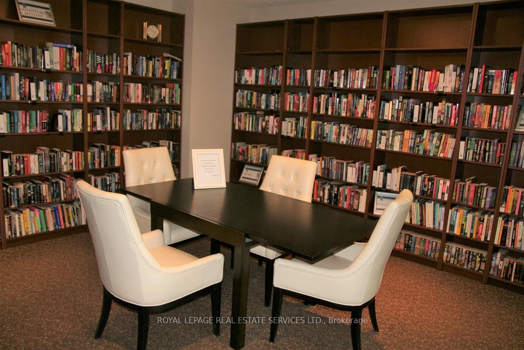 1 Bedroom Condo at 1 Aberfoyle, Toronto For sale
