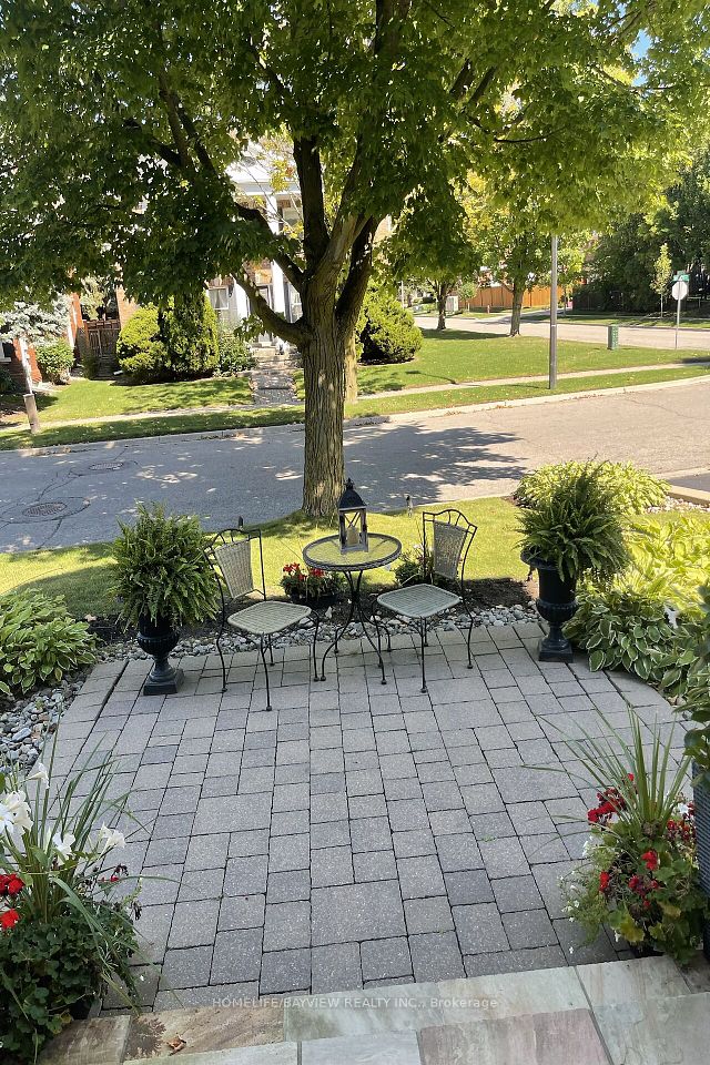 https://trreb-image.ampre.ca/IoAG9E_tRVe0jSzfBP5s5nF179apeBjdDlhJkfBhKB4/rs:fit:960:960/wm:.5:so:0:50:.4/wmsh:10/wmt:PHNwYW4gZm9yZWdyb3VuZD0nd2hpdGUnIGZvbnQ9JzY4Jz5IT01FTElGRS9CQVlWSUVXIFJFQUxUWSBJTkMuLCBCcm9rZXJhZ2U8L3NwYW4-/L3RycmViL2xpc3RpbmdzLzQwLzgwLzMzLzMxL3AvNDRkZWQ3NjItNWRhYi00NTlhLTgwNWMtMjg1ZDBkZjEwNWZkLmpwZw.jpg