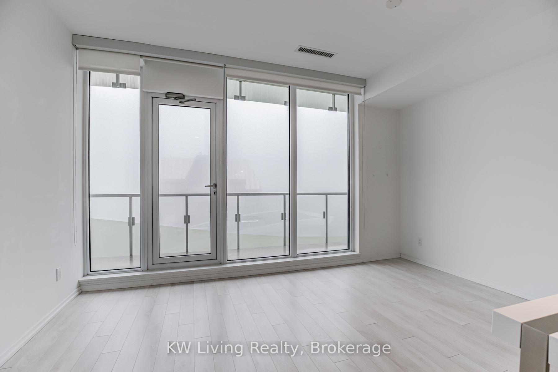 1 Bedroom Condo at 197 Yonge, Toronto For sale
