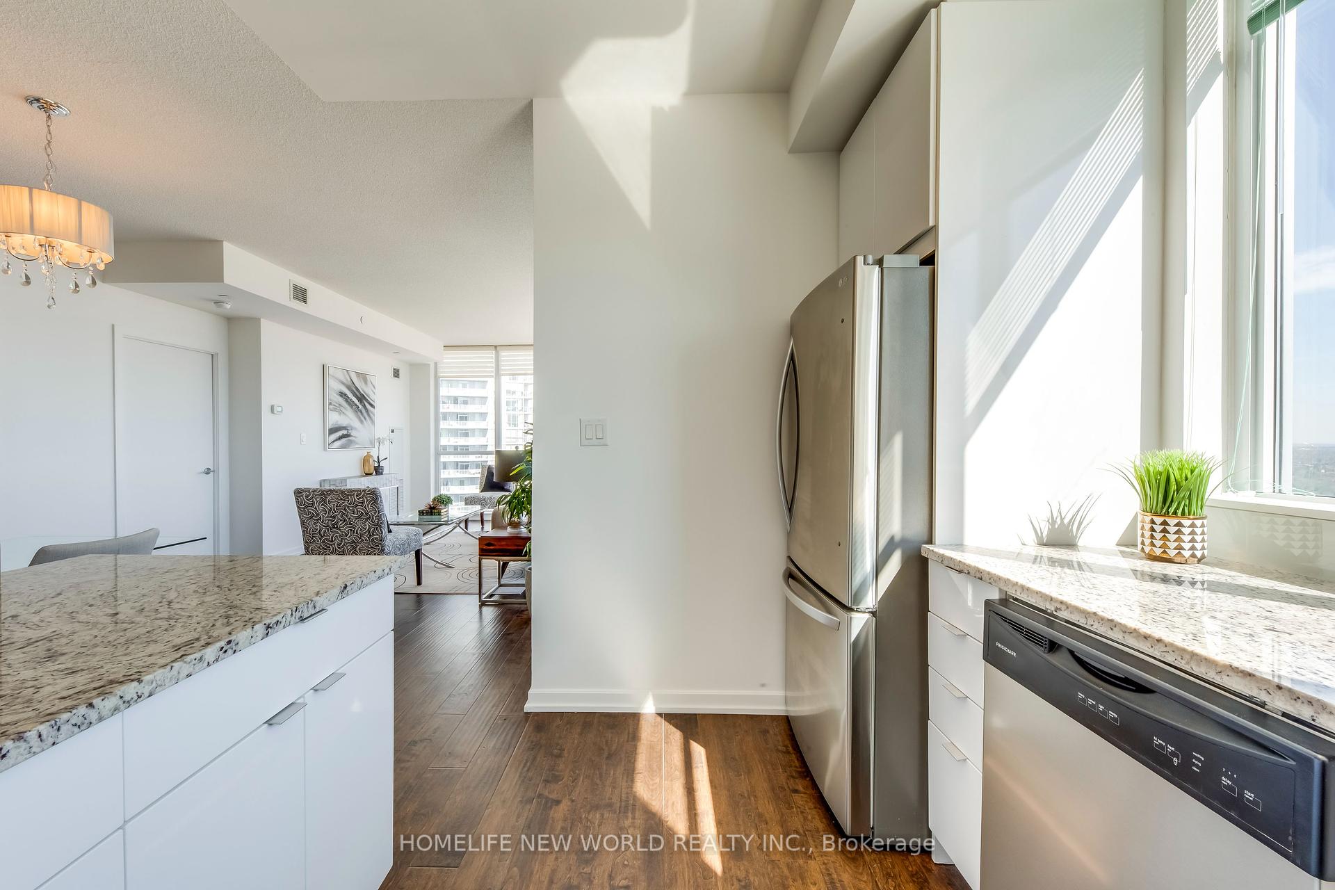 3 Bedrooms Condo at 62 Forest Manor, Toronto For sale