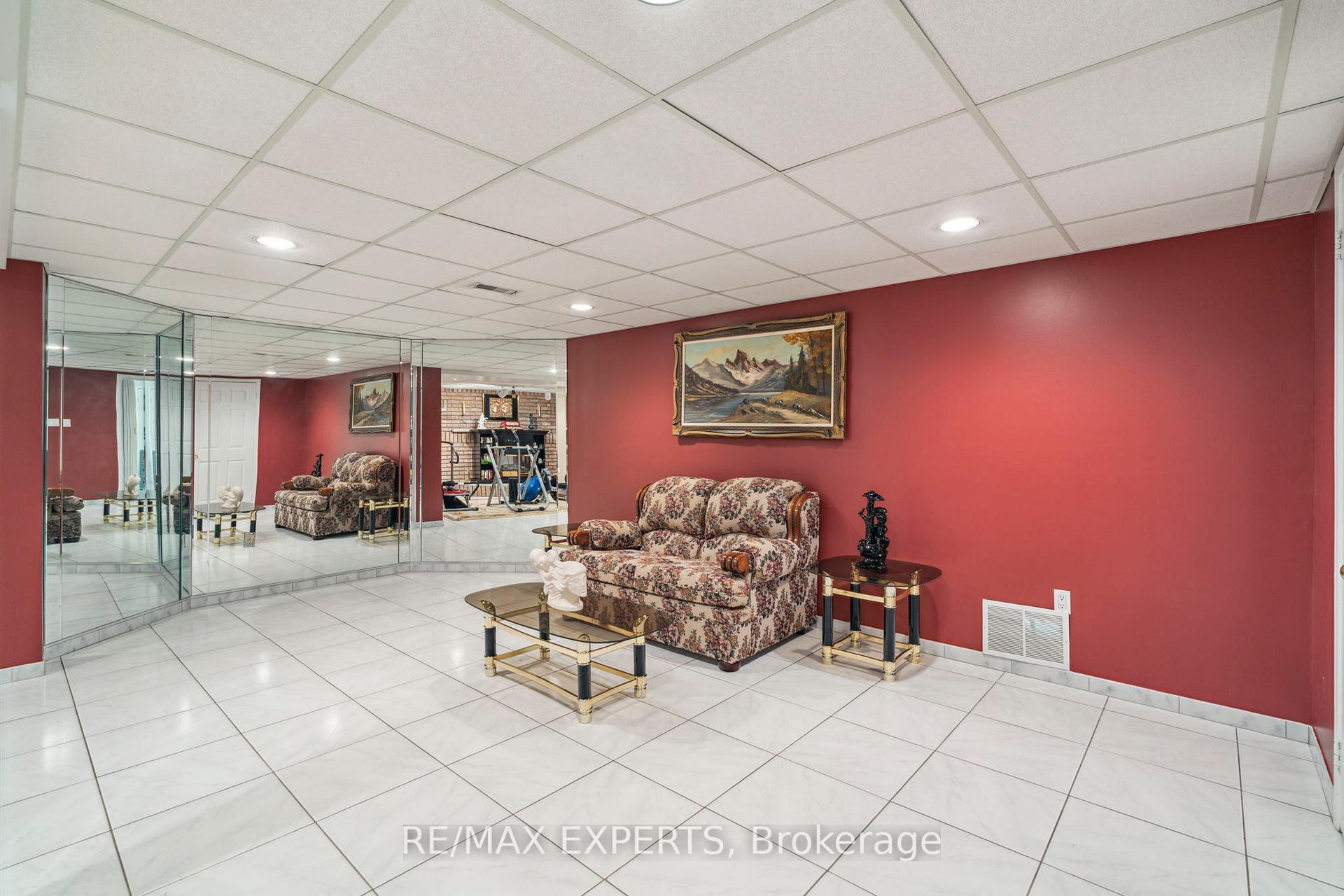 3623 East Park Court