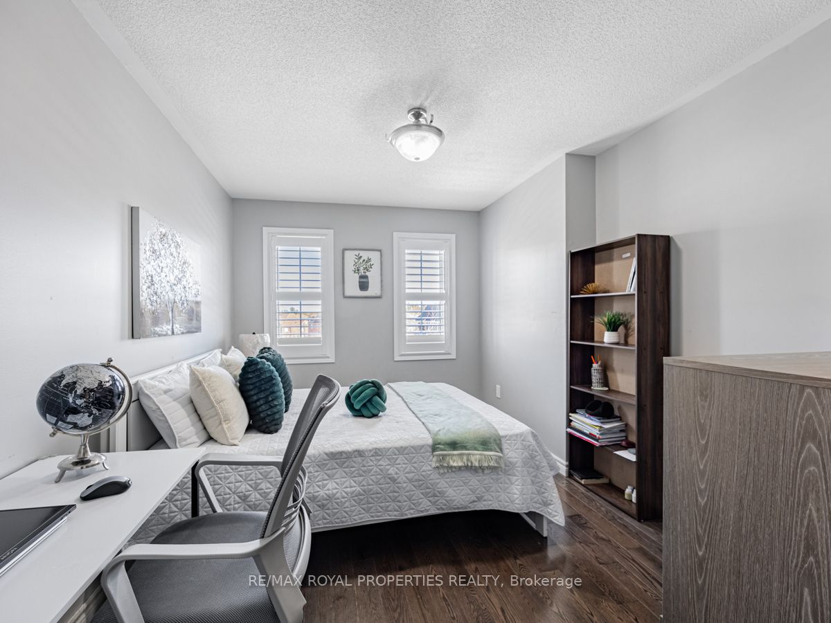 24 Bignell Crescent