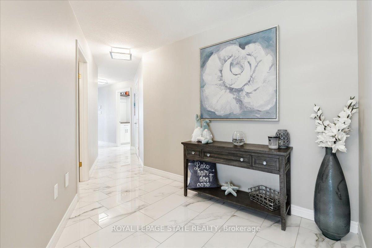 2 Bedrooms Condo at 484 Millen,  Hamilton For sale