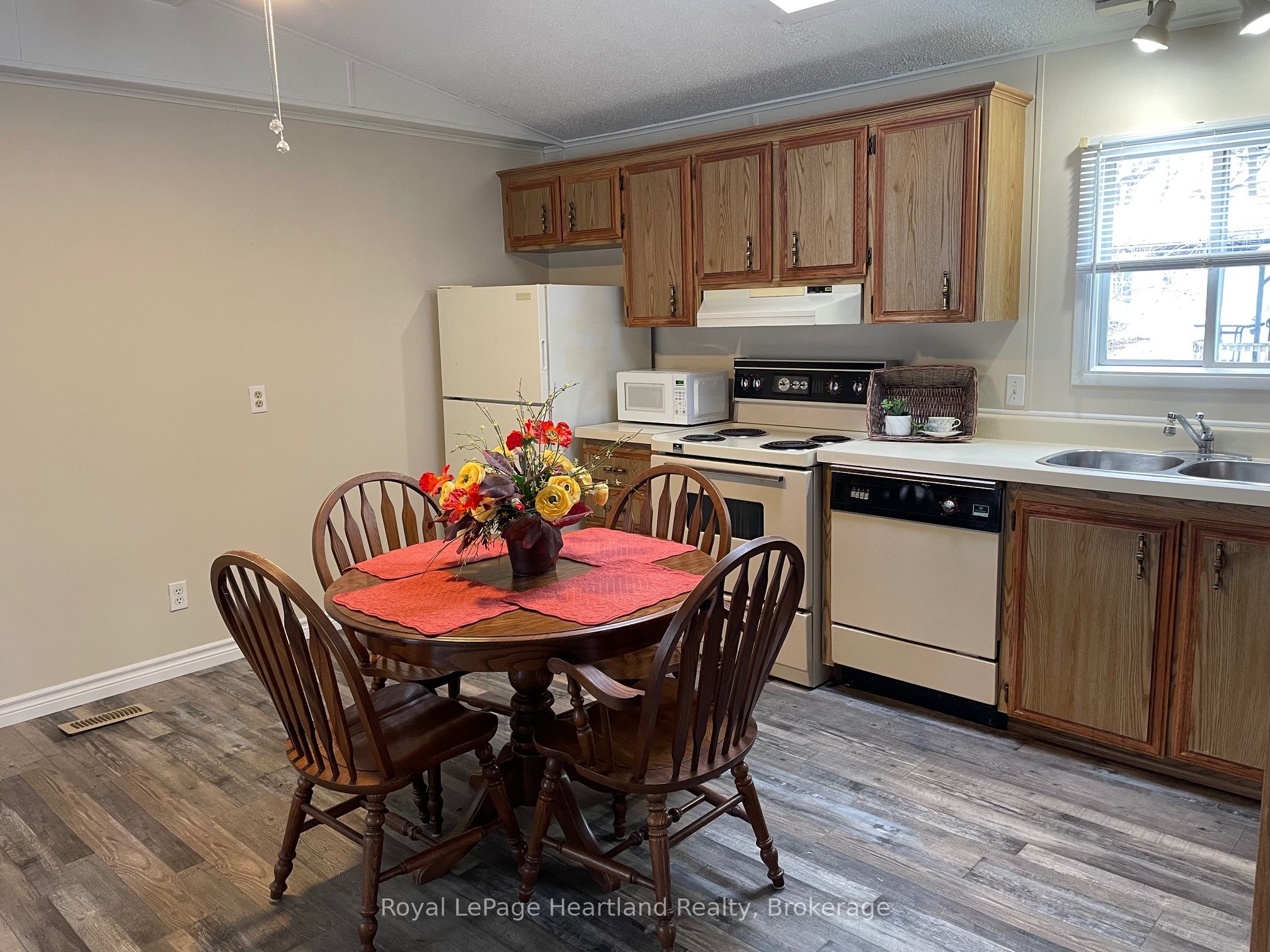 7 Sioux Lane, Ashfield-Colborne-Wawanosh, ON N7A 3Y2