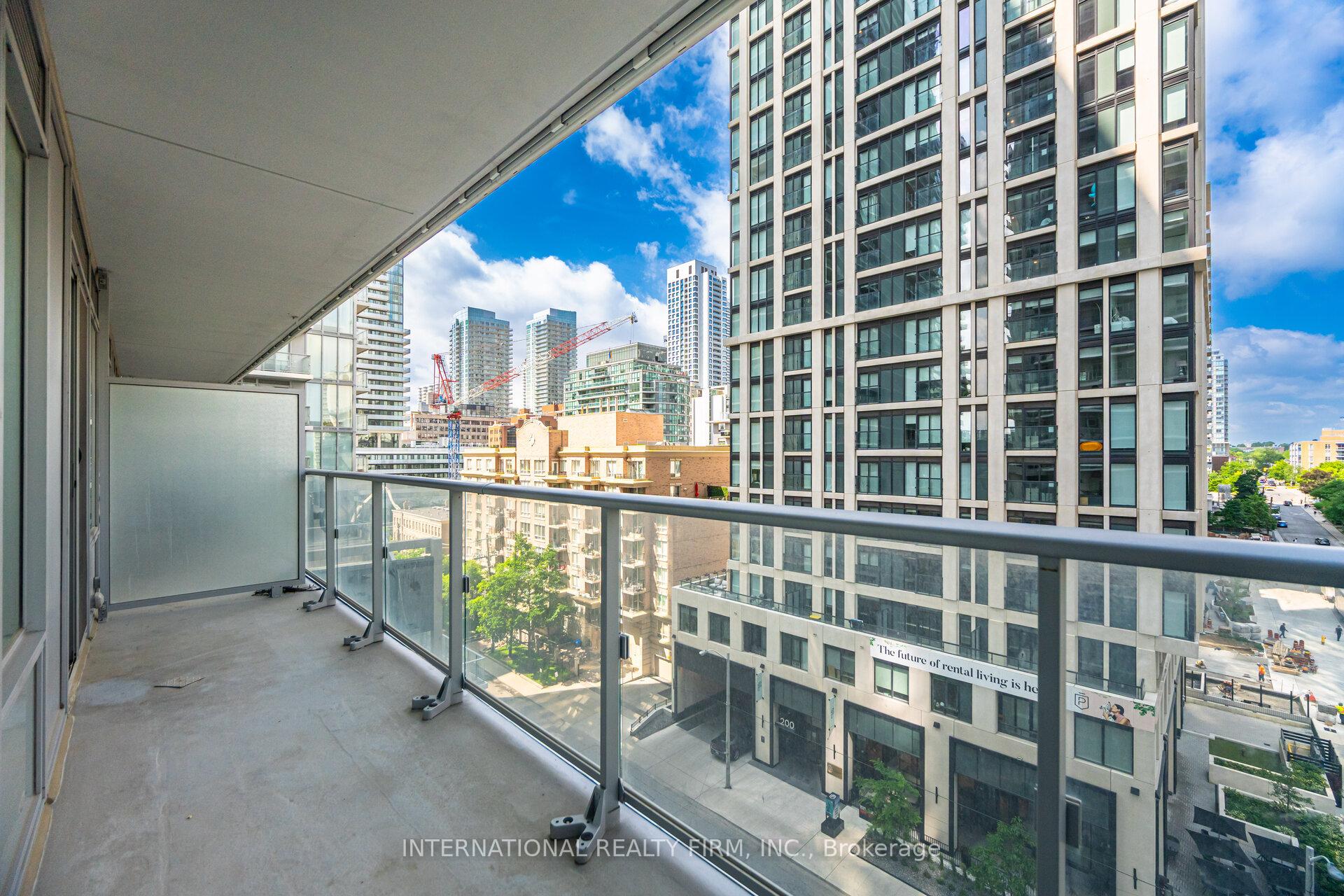 2 Bedrooms Condo at 99 Broadway, Toronto For sale