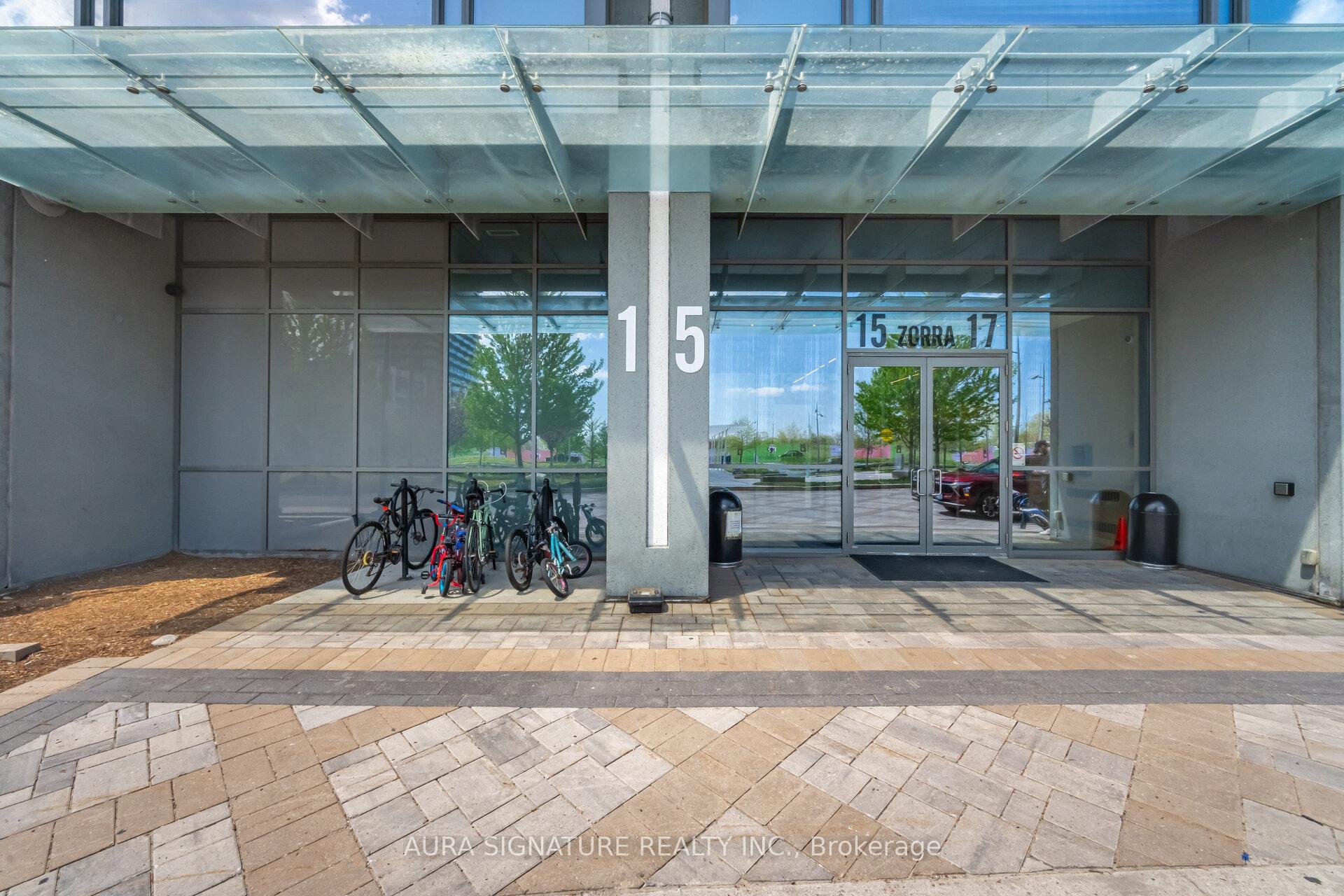 2 Bedrooms Condo at 15 Zorra, Toronto For sale