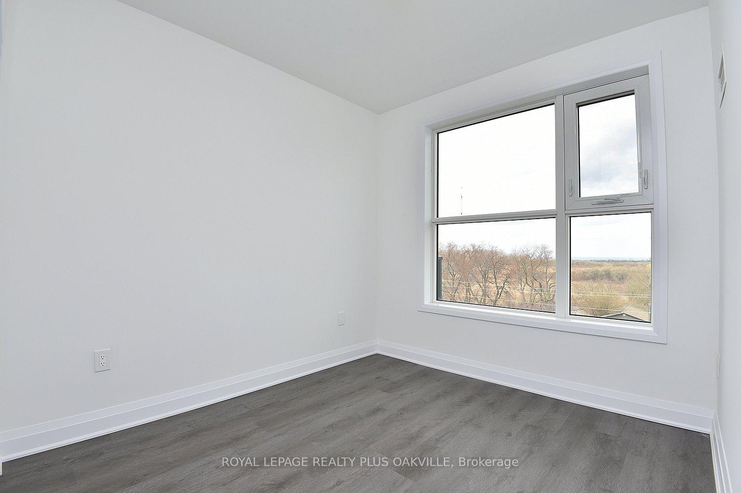 1 Bedroom Condo at 1936 Rymal, Hamilton For sale