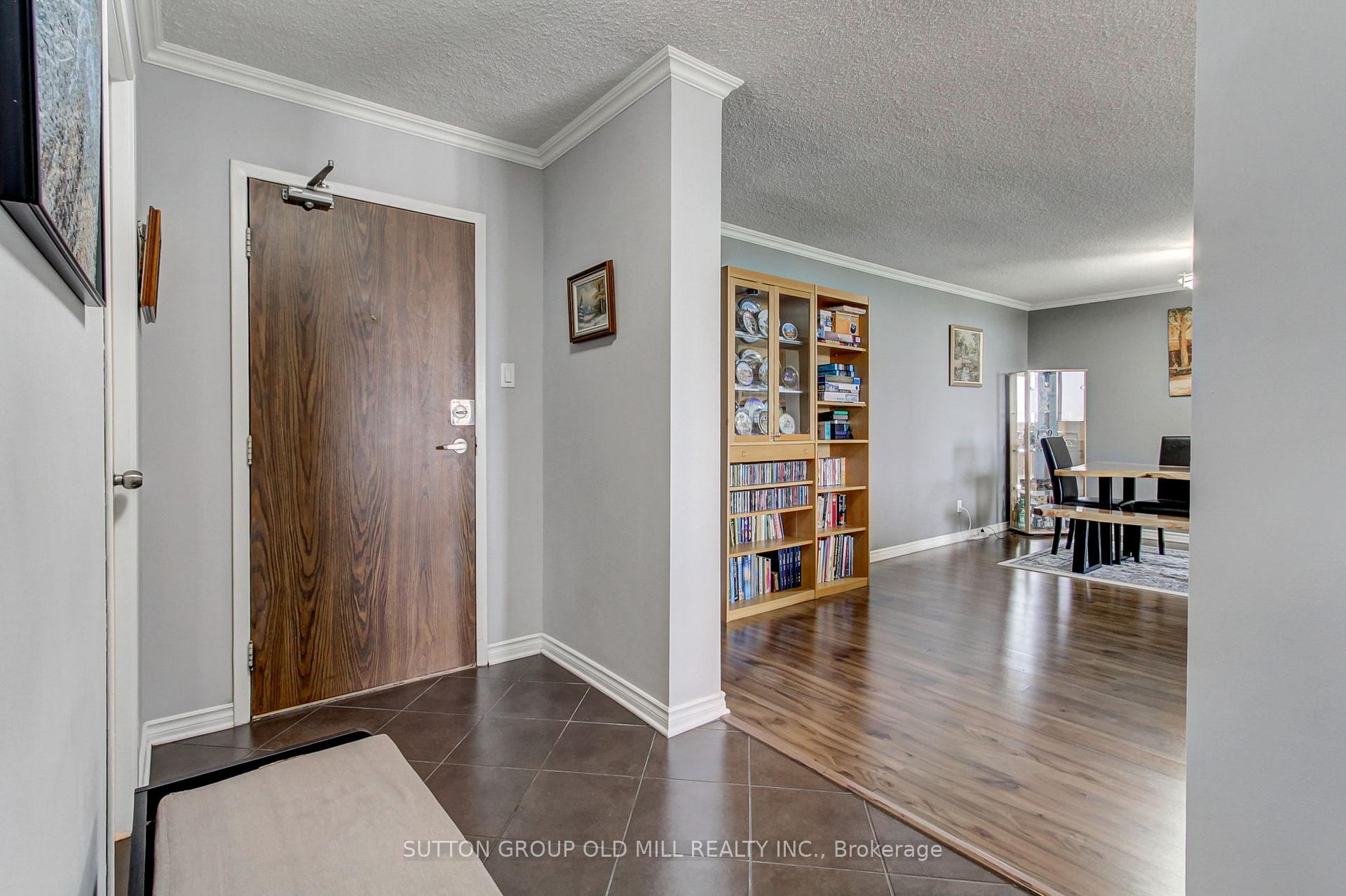 3 Bedrooms Condo at 133 Torresdale, Toronto For sale