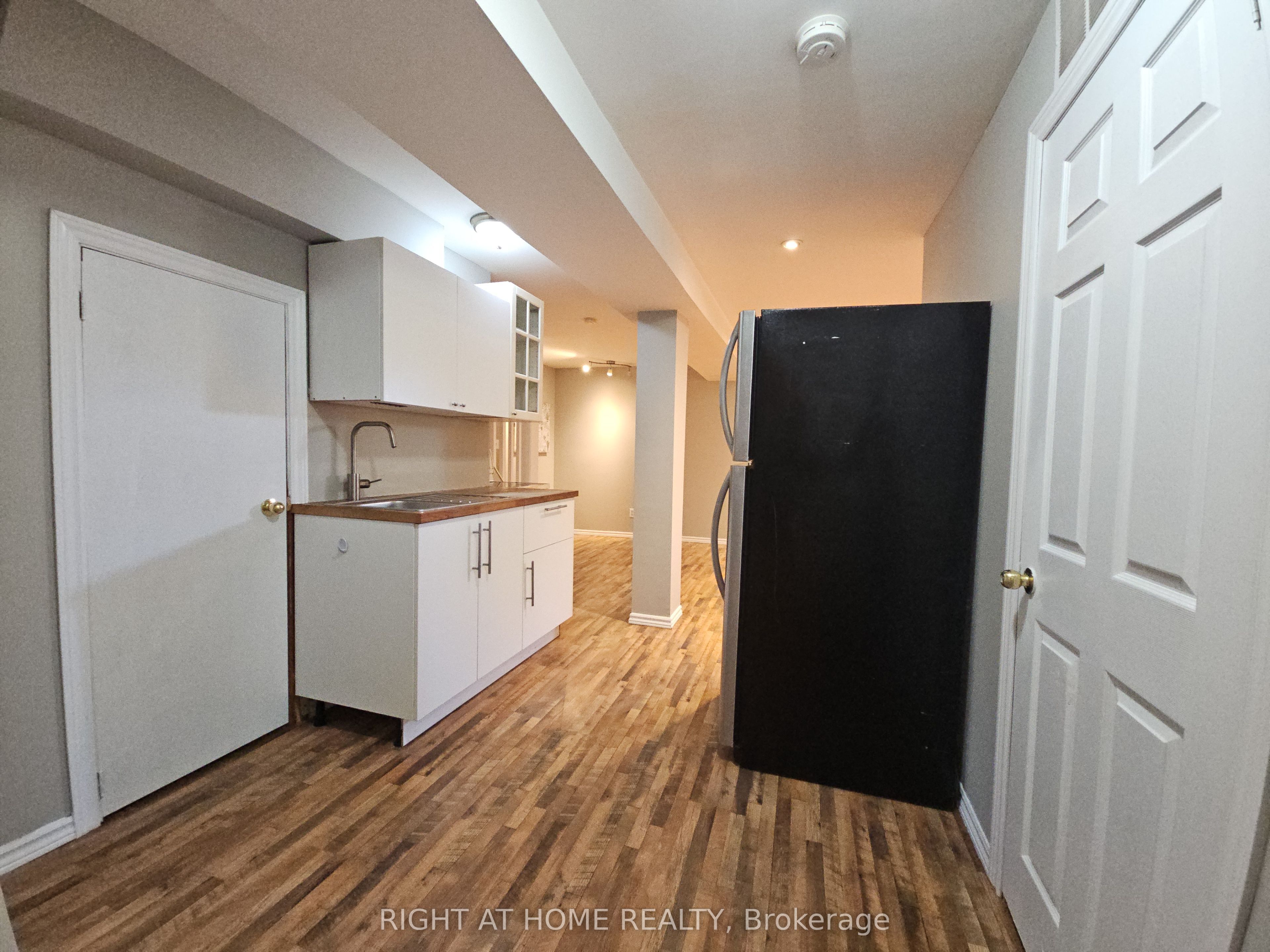 1183 Andrade Lane