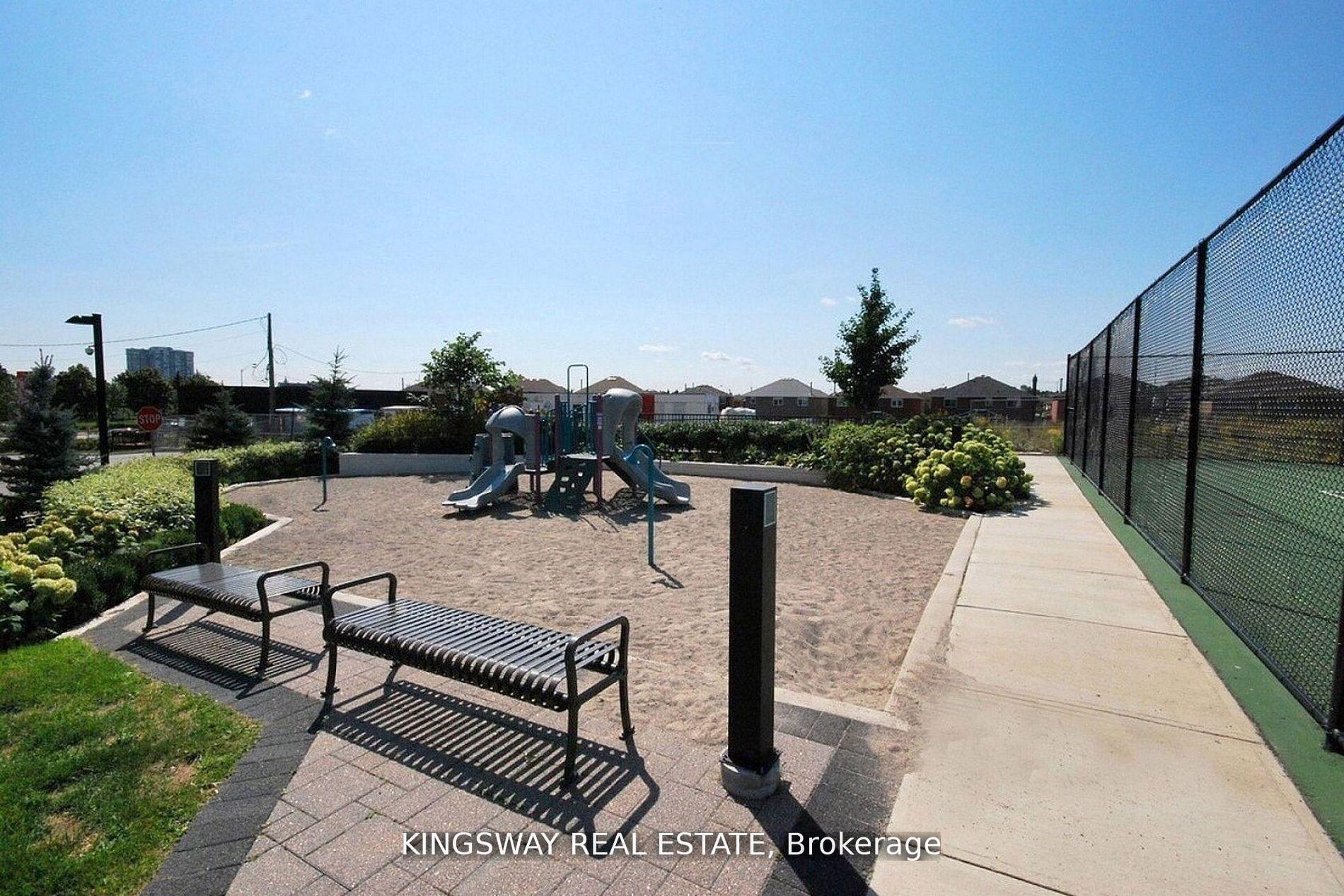 #217 – 349 RATHBURN Road, Mississauga, ON L5B 0G9