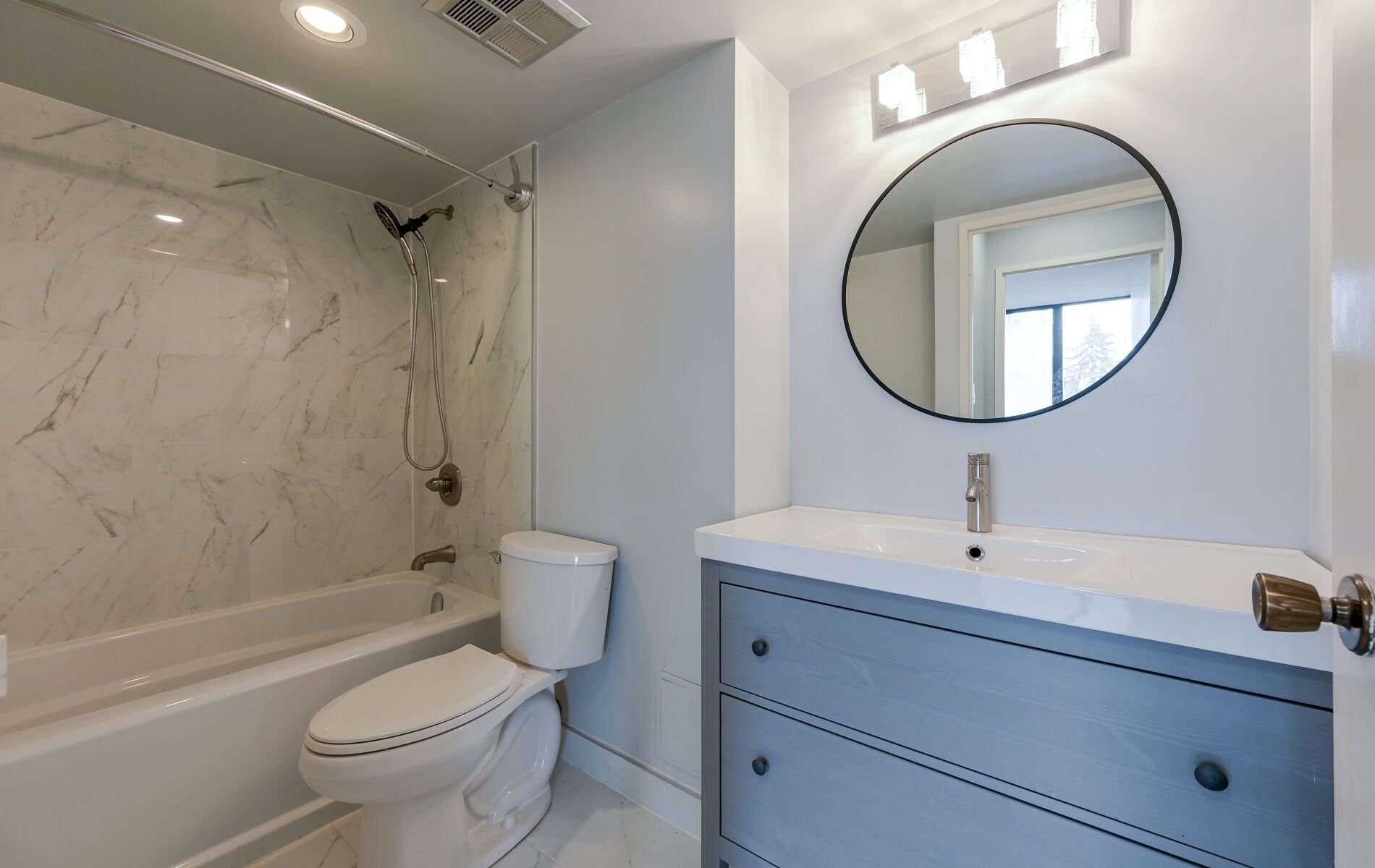 25 Bamburgh Circle 339