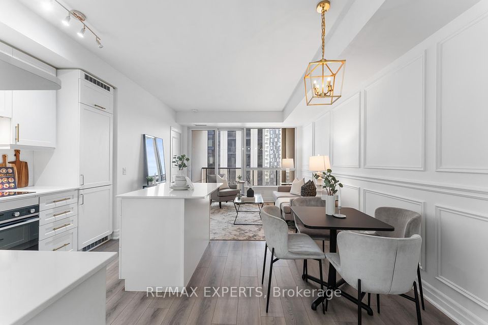 9075 Jane Street 1010