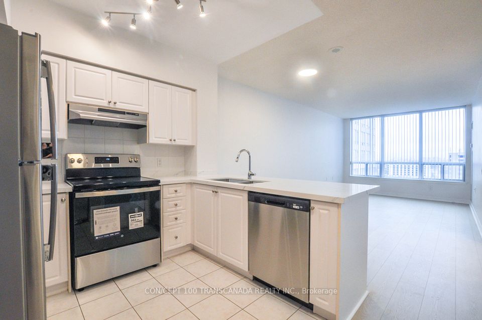 #LP118 - 9017 Leslie Street, Richmond Hill, ON L4B 4R8