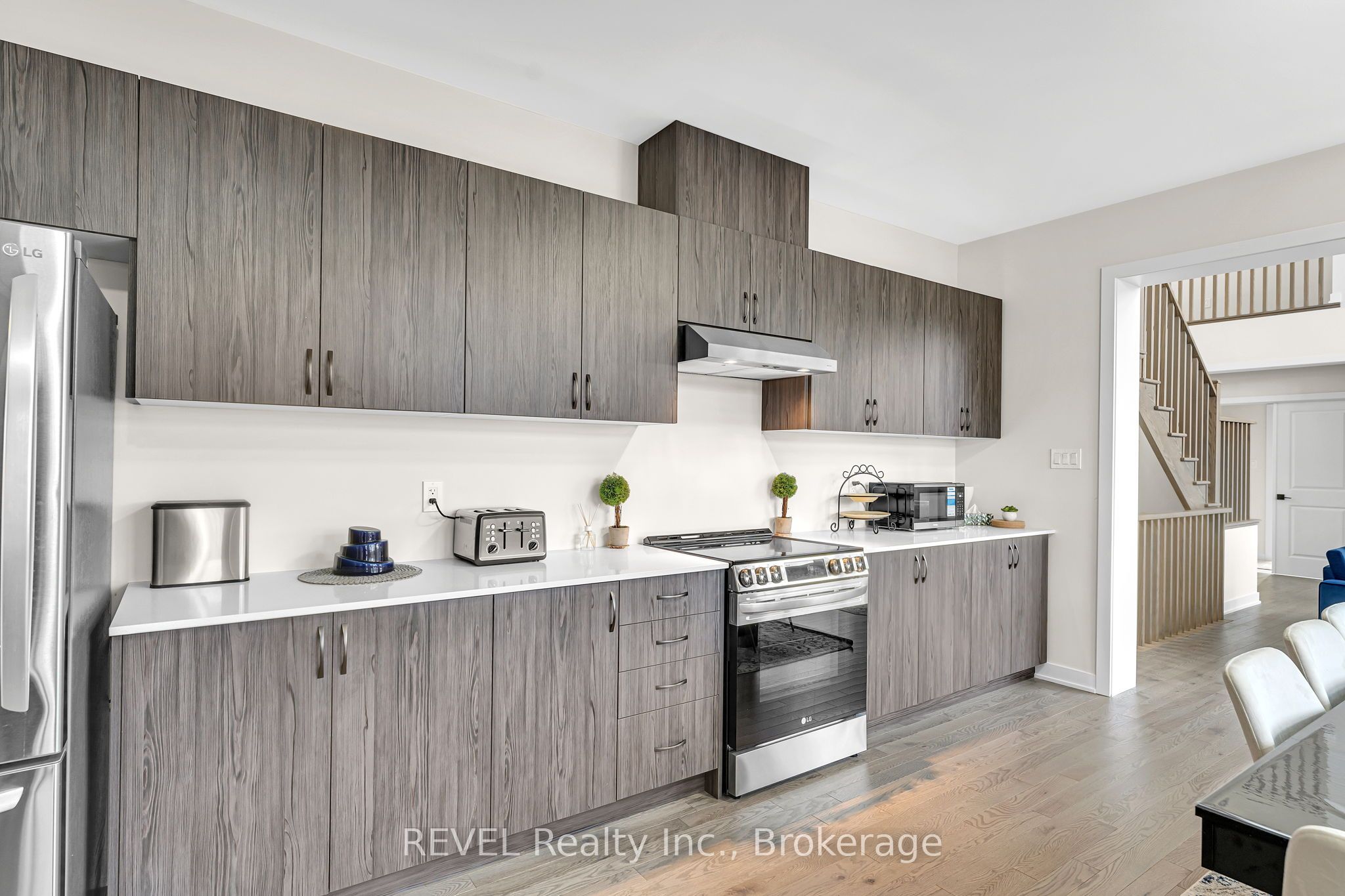 1008 Napier Court