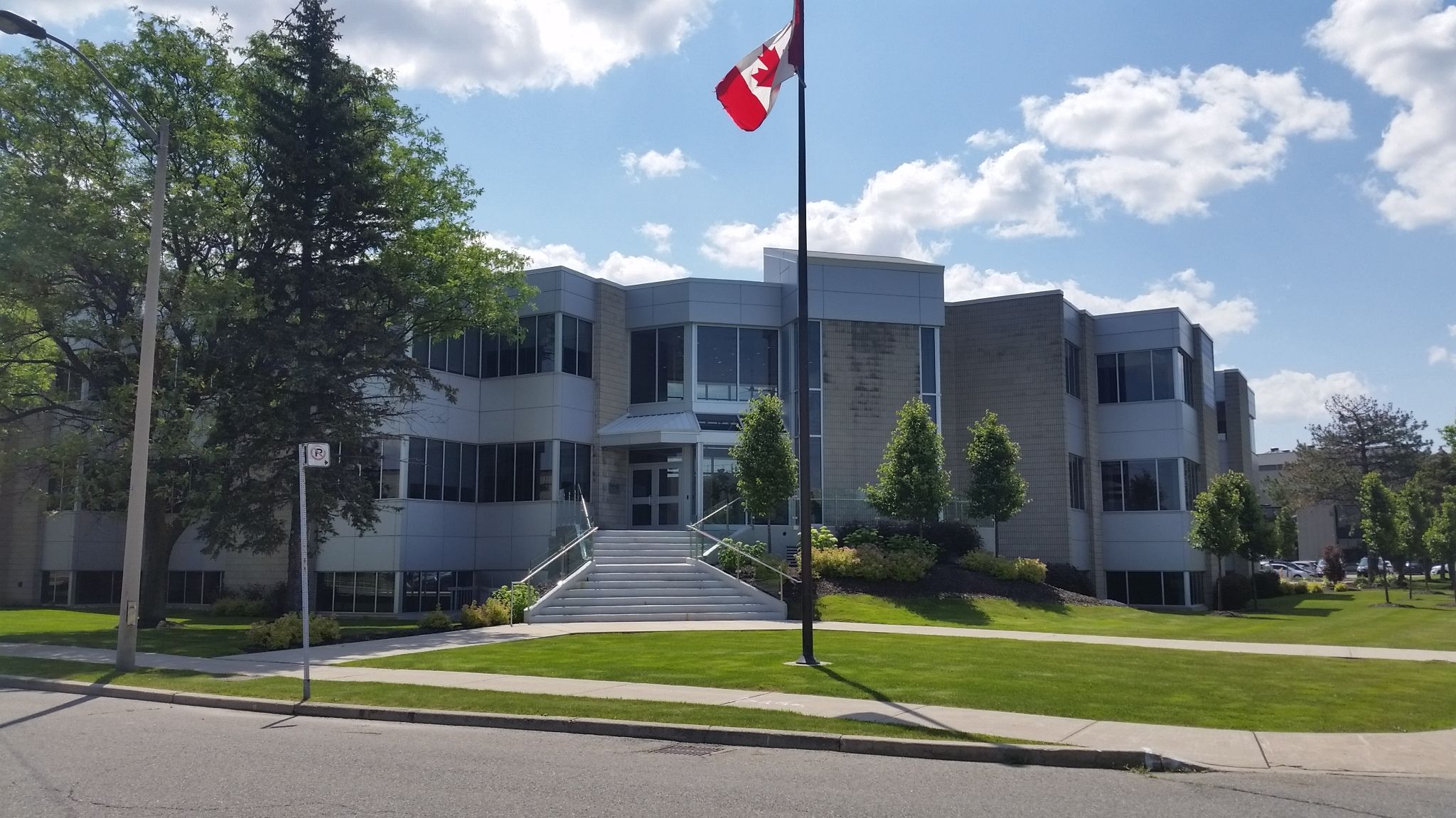 1 Sparks Avenue Unit# 2nd Flr Toronto C15 Ontario M2H 2W1