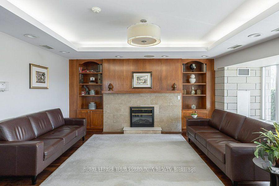 2 Bedrooms Condo at 2500 Rutherford, Vaughan For sale