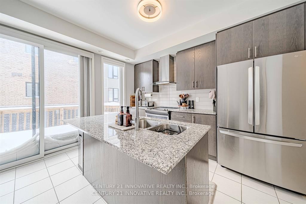 144 Salterton Circle