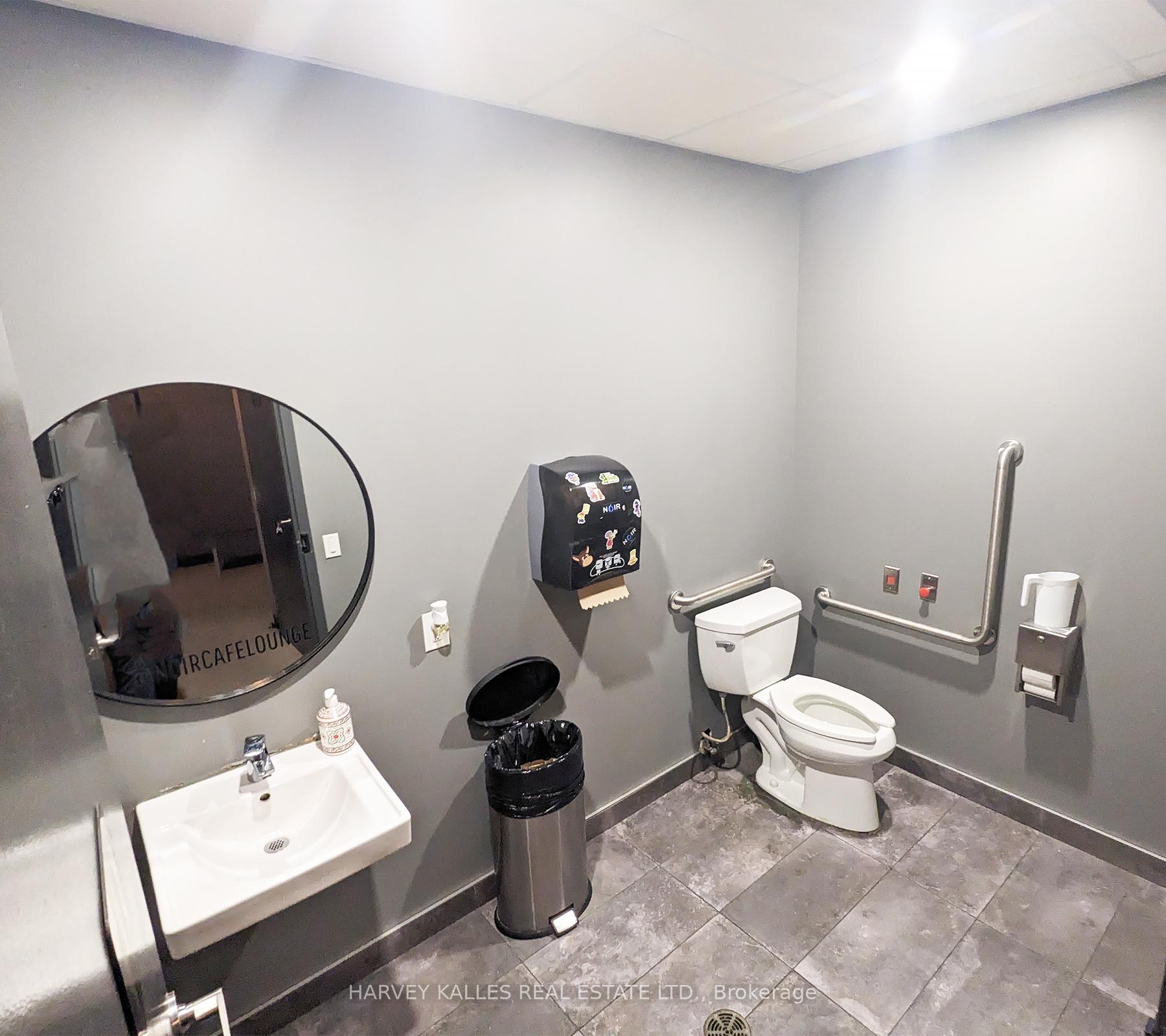 8099 Weston Road 25
