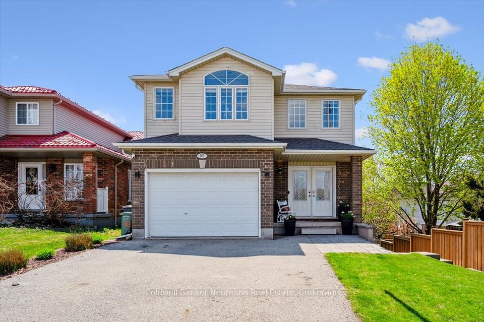 183 Clairfields