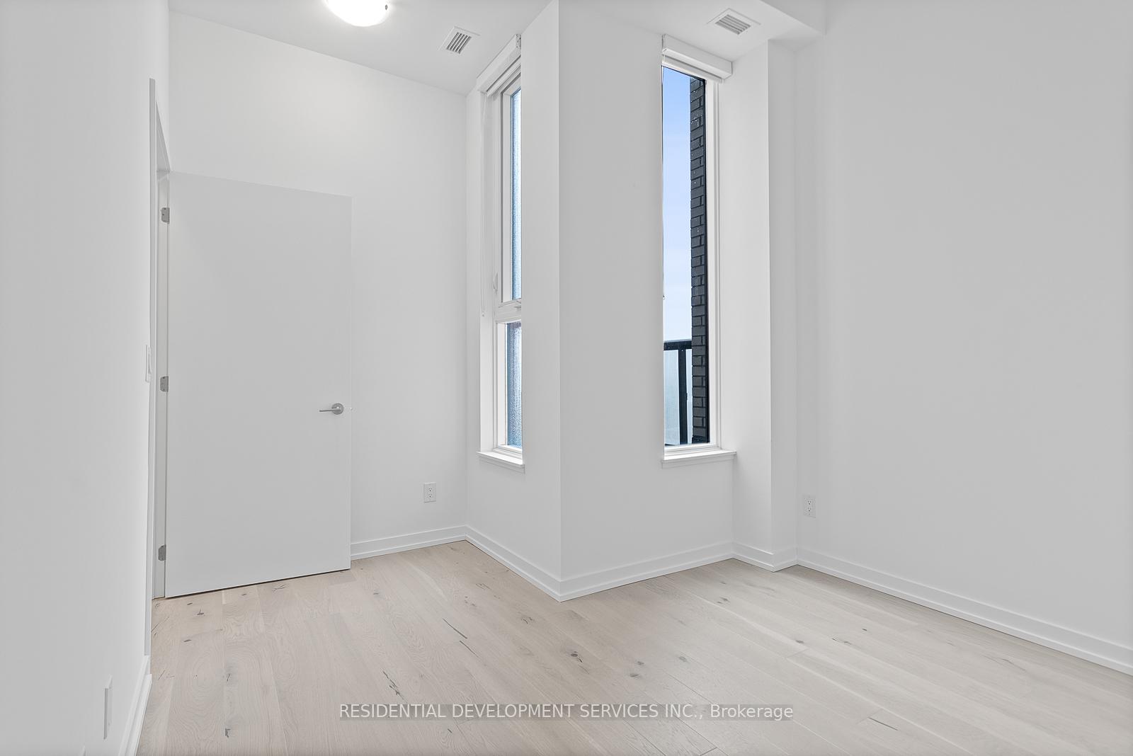 2 Bedrooms Condo at 3100 Keele,  Toronto For sale