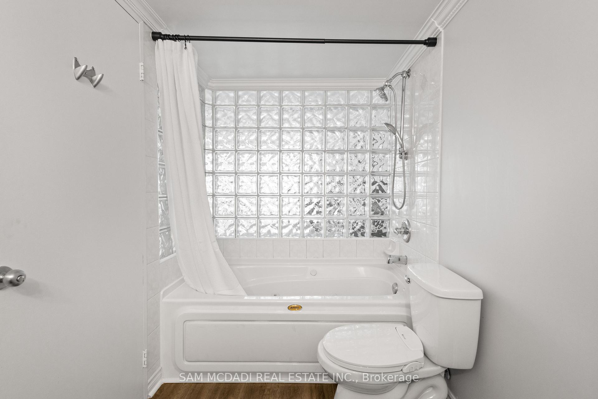 2 Bedrooms Condo at 250 Manitoba, Toronto For sale