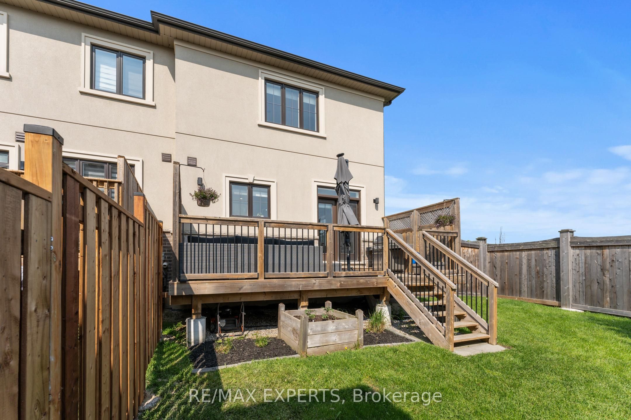 52 Doris Pawley Crescent