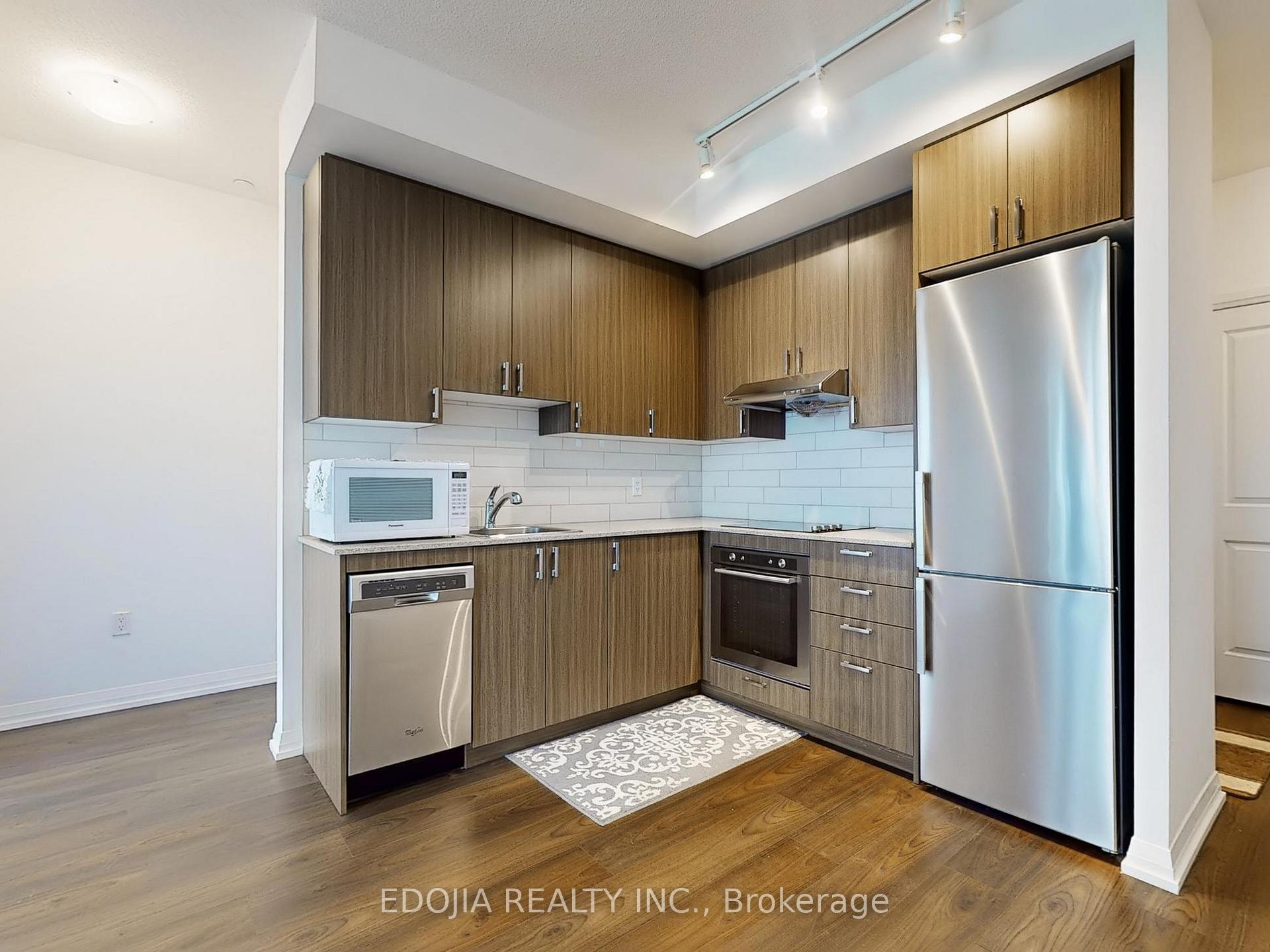 2 Bedrooms Condo at 50 Ann O’reilly, Toronto For sale