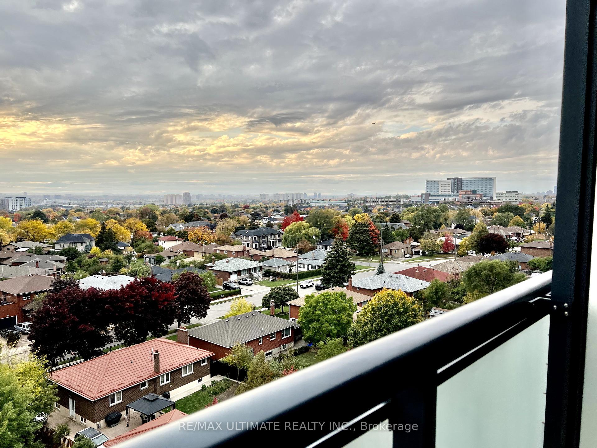1 Bedroom Condo at 2522 Keele,  Toronto For sale