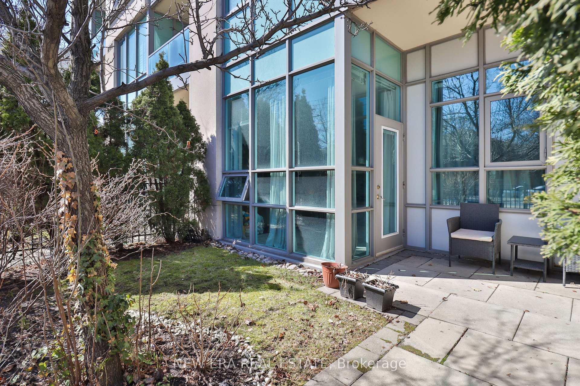 2 Bedrooms Condo at 3830 Bathurst,  Toronto For sale